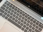 تصویر کیبورد لپ تاپ HP ProBook 435 G8 با نور پس زمینه مخصوص کار در نور کم