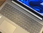 کیبورد RGB با طراحی ارگونومیک